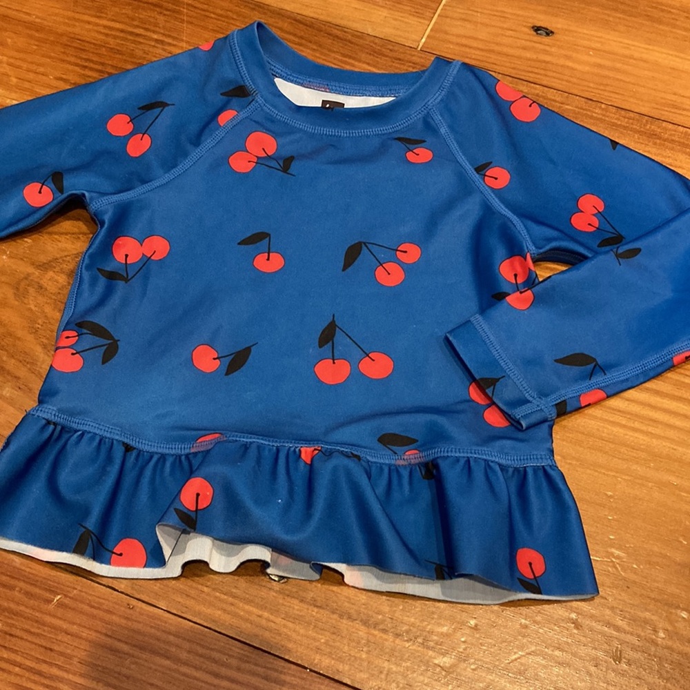 TEA COLLECTION 18-24M Cherry Print Peplum Swim Top Rash Guard Giant Ginjas